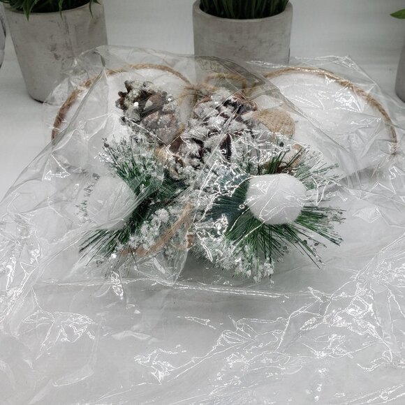 White Burlap Foam 10" NIB Vintage Christmas Bells Hanging Pendant Decoration - Picture 6 of 6